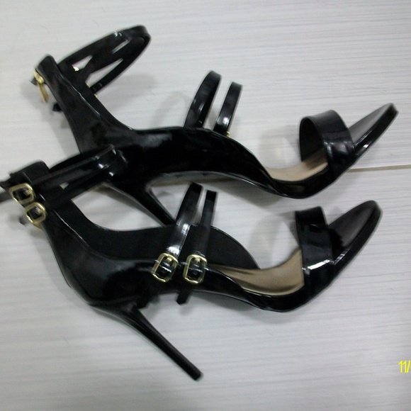 LEL ....Long Elegant Legs - Picture 4 of 6